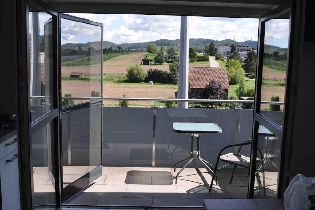 3 Zimmer Neubauwohnung In Der Schwaebischen Toskana Löwenstein Exterior foto